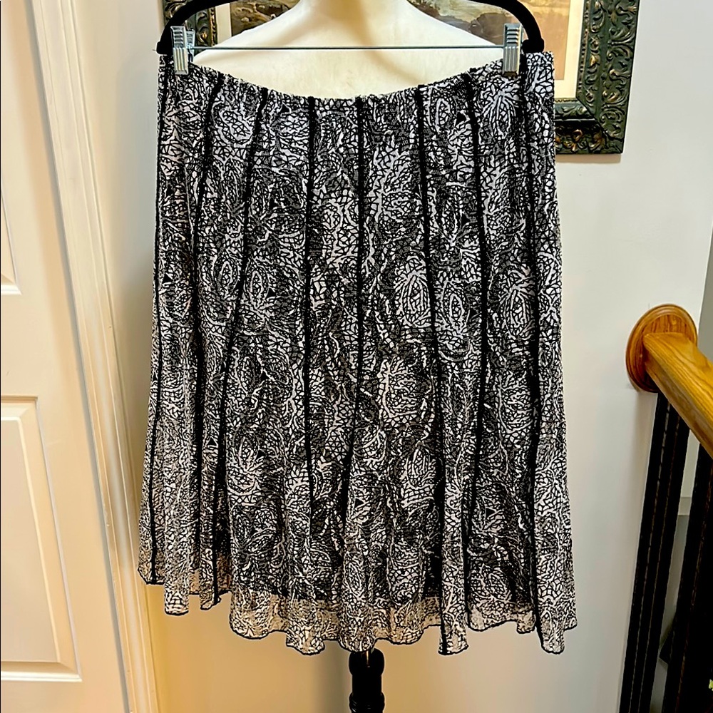 Abstract Print Lace Skirt